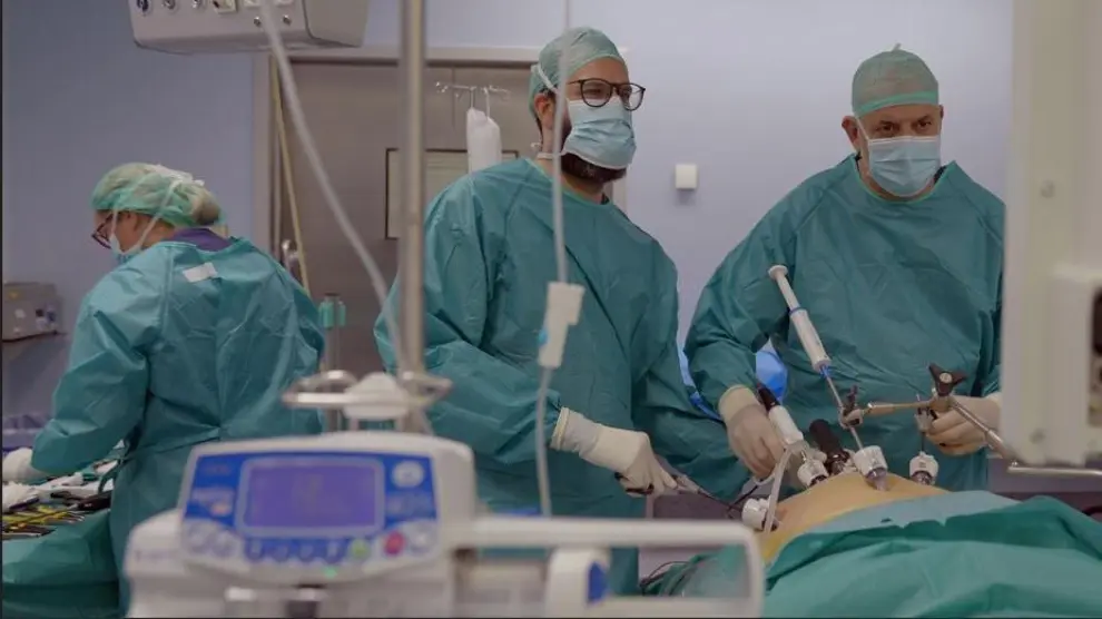 El equipo de Cirugía Laparoscópica Avanzada del Hospital Quirónsalud Zaragoza ha sido pionero en esta técnica.