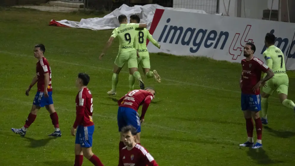 El Lugo celebra uno de sus dos goles en Pinilla.