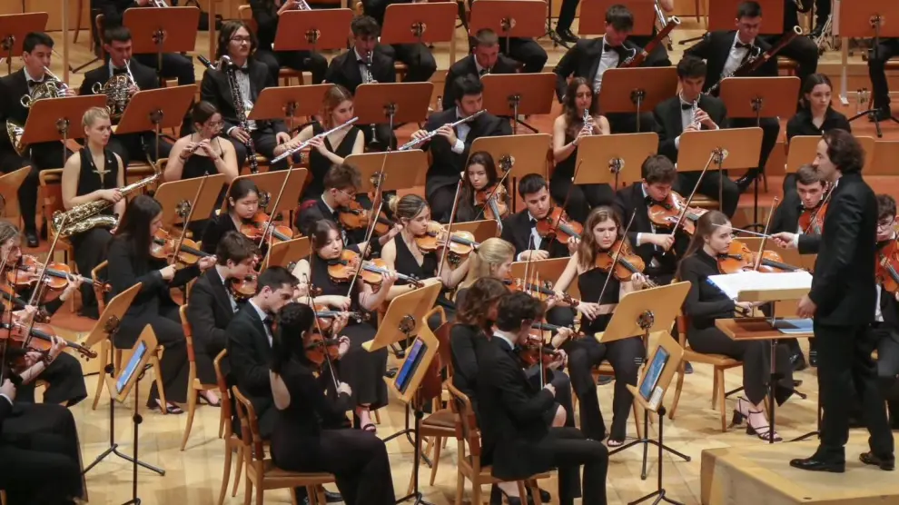 Un momento del concierto ofrecido por la Joven Orquesta Sinfónica de Barcelona este domingo en el Auditorio de Zaragoza