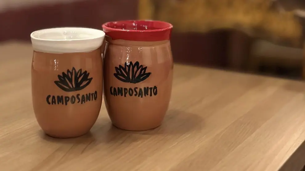 Camposanto es un restaurante de Zaragoza que es como un viaje a las calles de un pueblo mexicano.