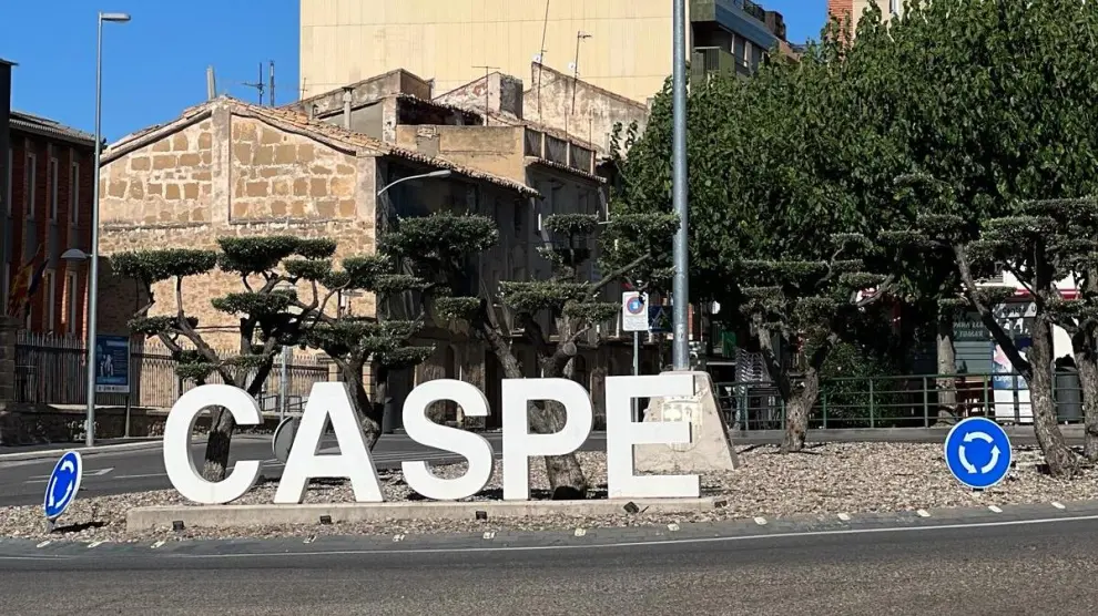 Rotonda de entrada a Caspe