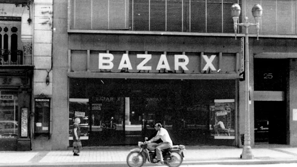 El Bazar X del Coso, en los años 70, poco antes de su cierre.