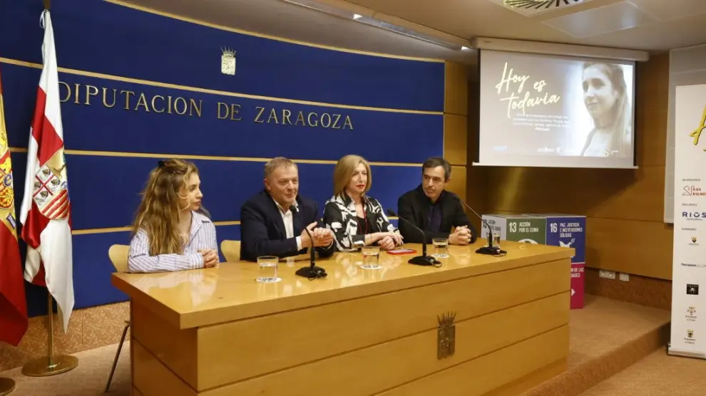 Sáez, Arilla, XX y Serrano, este martes 9 de abril, en la presentación del filme en la DPZ: