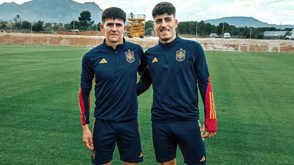 Lucas Terrer y Adrián Liso, siete años después, con la selección española sub-19.