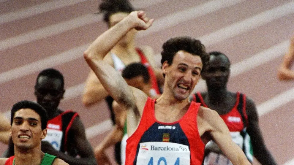 Fermín Cacho gana la final de los 1.500 metros lisos en los Juegos Olímpicos de Barcelona 1992.