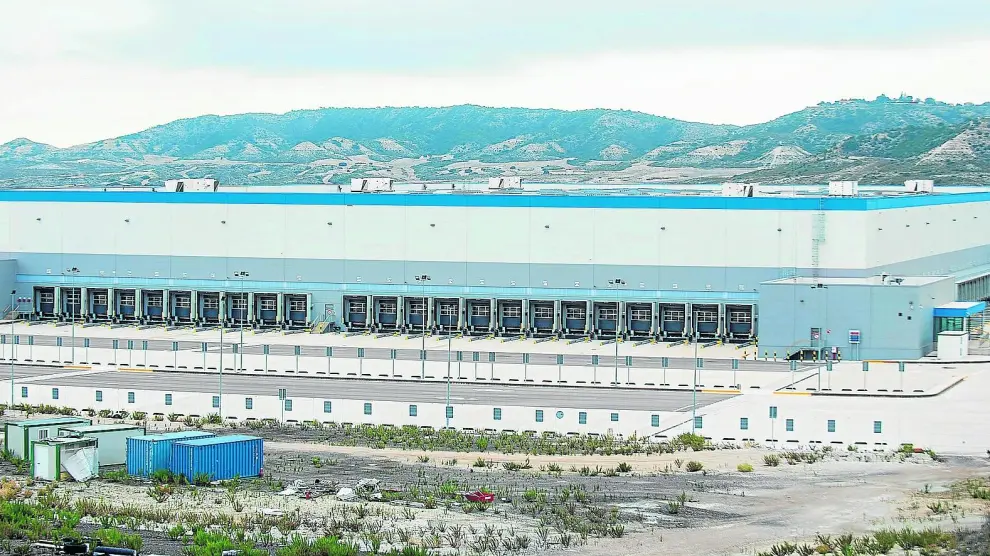 Nave de Amazon, en el polígono de Centrovía de La Muela.