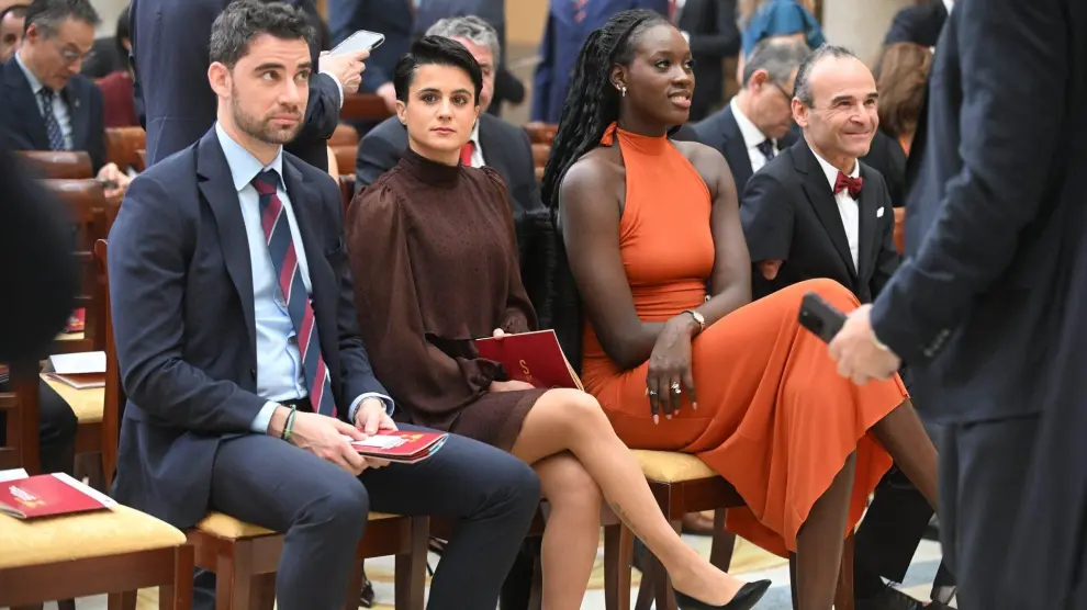 La atleta María Pérez y la baloncestista Awa Fam Thiam asisten a la entrega de los Premios Nacionales del Deporte 2023 y 2024 a 11 de febrero de 2026, en Madrid (España). Estos galardones, que se otorgan anualmente, buscan ensalzar el rendimiento y los logros deportivos, así como visibilizar valores asociados a la práctica deportiva, tales como el esfuerzo, el juego limpio, la superación o la igualdad. PREMIOS;DEPORTE;MARÍA PÉREZ;11 FEBRERO 2026 José Oliva / Europa Press 11/02/2026