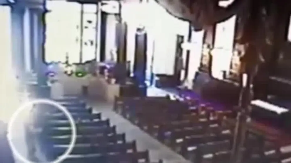 Un hombre comete una masacre en una catedral de Brasil