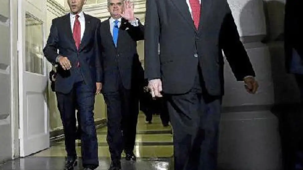 Obama, ayer, a su llegada al Capitolio donde se reunió con los congresistas republicanos.
