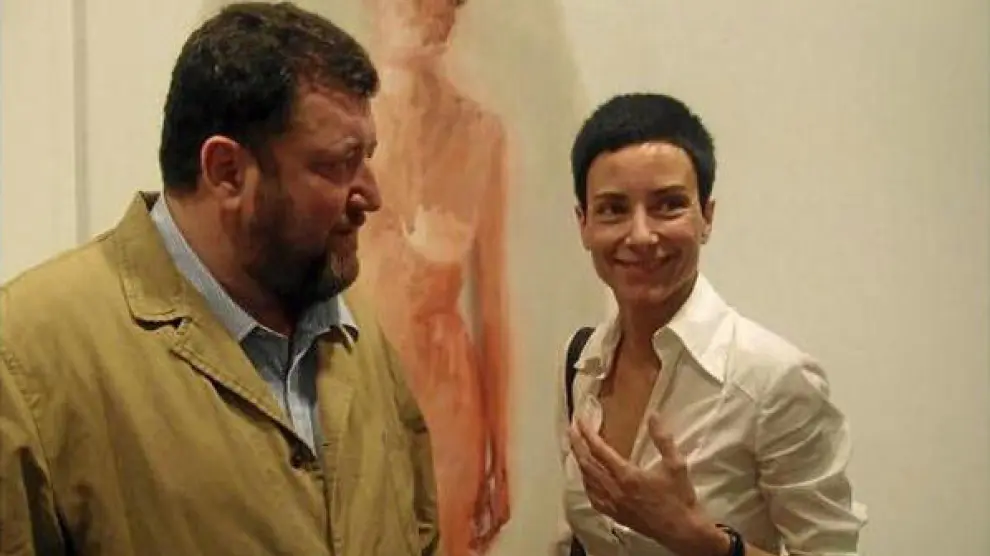 Pepe Cerdá y María Buil, en Aragonesa del Arte, ante un desnudo "muy carnal" de la pintora