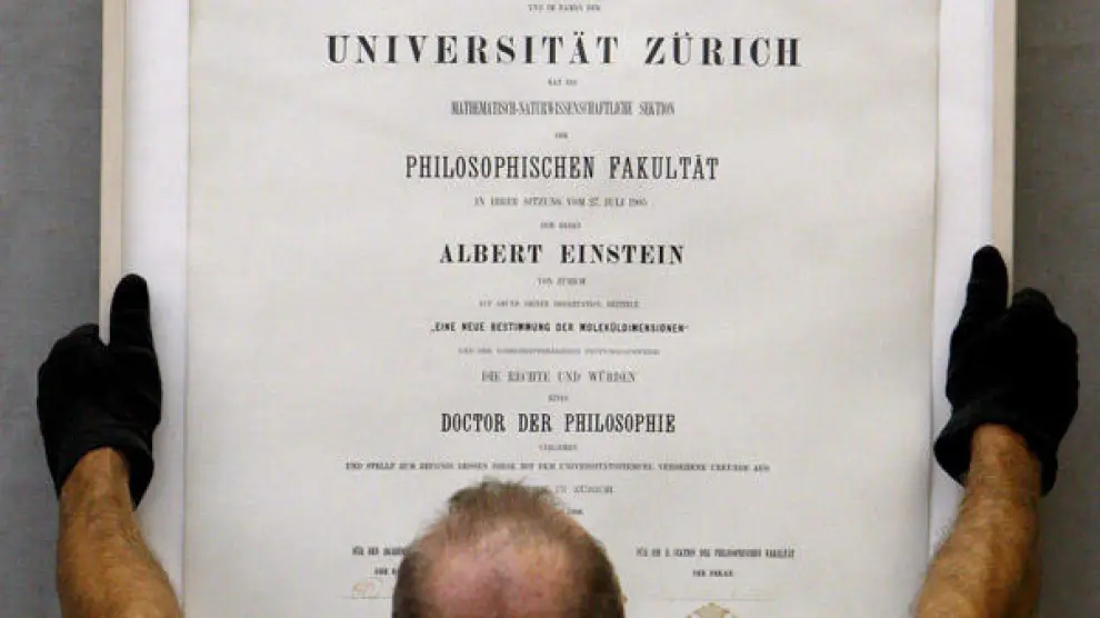 El diploma del doctorado de Einstein, subastado por casi 200.000 euros