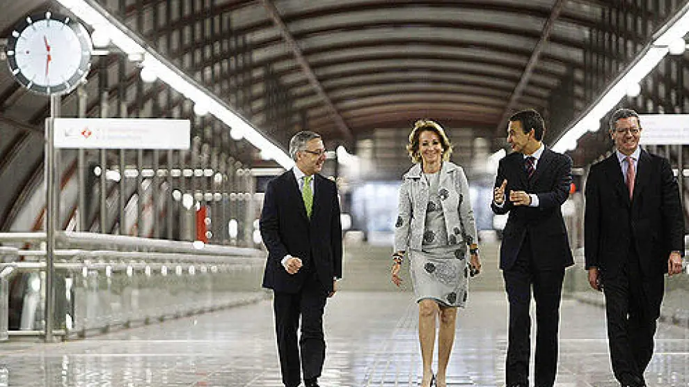 De izquierda a derecha: Blanco, Aguirre, Zapatero y Gallardón