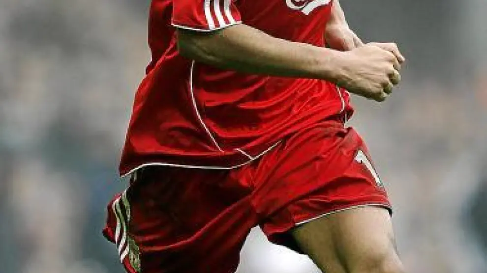 Jermaine Pennat, durante un partido con el Liverpool.