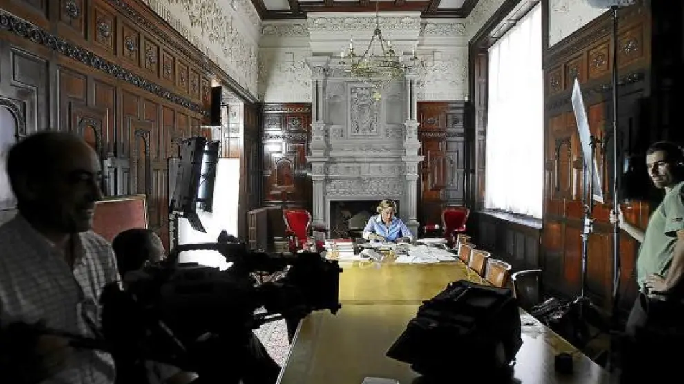 Isabel Ubieto, ayer, en el rodaje de '778. La Chanson de Roland' en el palacio de Larrinaga.