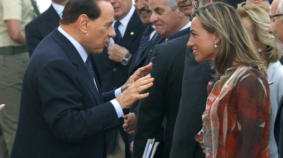 Berlusconi se disculpa por su comentario sobre el 'gobierno rosa'