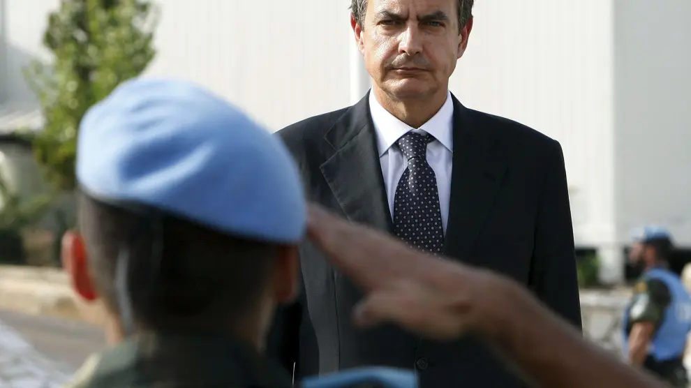 El presidente visitó a las tropas españolas destinadas en Líbano