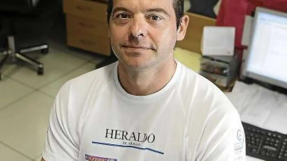 Antonio Gascón, en la redacción de Heraldo.