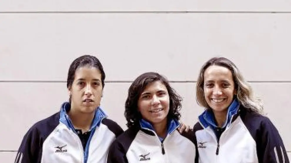 Claudia Neto, Ana Borges y Sonia Matías, la sonrisa del Prainsa.