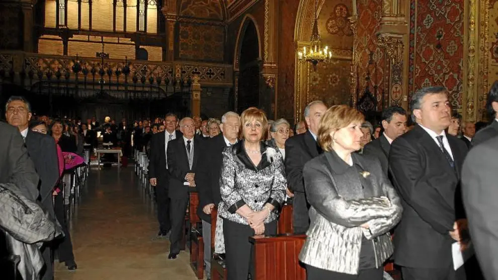 Los homenajeados renovaron el sacramento del matrimonio en la iglesia de San Pedro