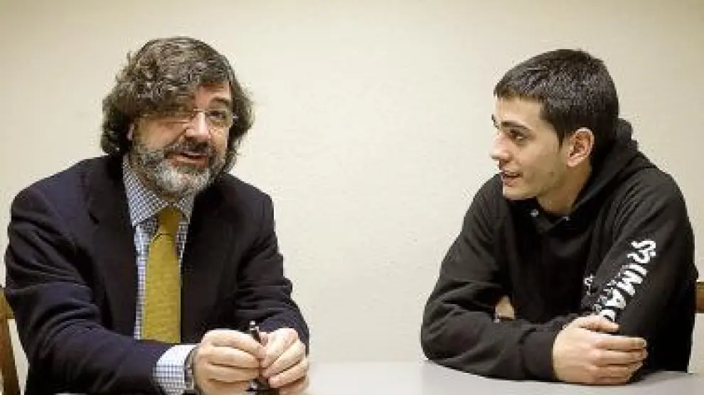 Álvaro Rodríguez, a la derecha, con su abogado, Eladio Mateo Ayala