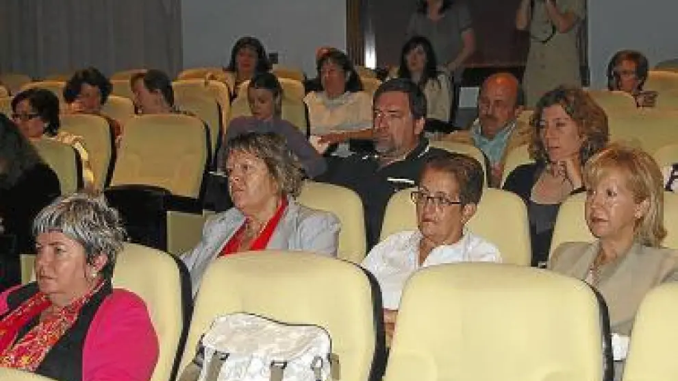 Público asistente a la presentación del libro, ayer en Barbastro.