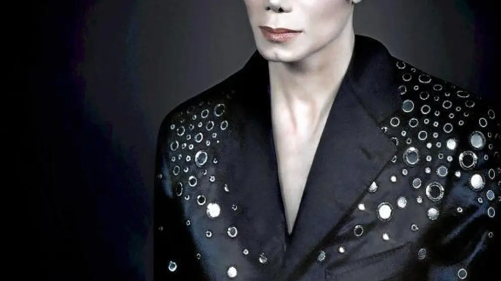 'El ojo azul de Michael Jackson', uno de los retratos inéditos de Arno Bani que se subastarán en diciembre.