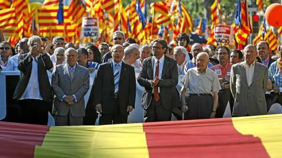 José Montilla, a la cabeza de la manifestación por el 'Estatut' del pasado sábado en Barcelona.
