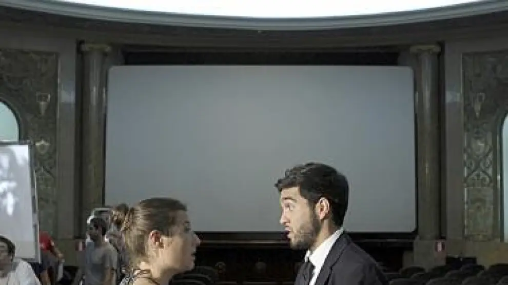 Georgina Asín y David Sancho, ayer, en el cine Elíseos.