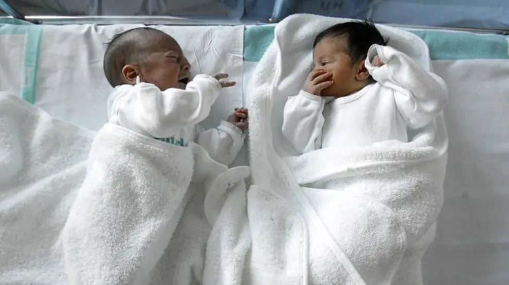 Jorge y Noa, dos recién nacidos en Huesca.