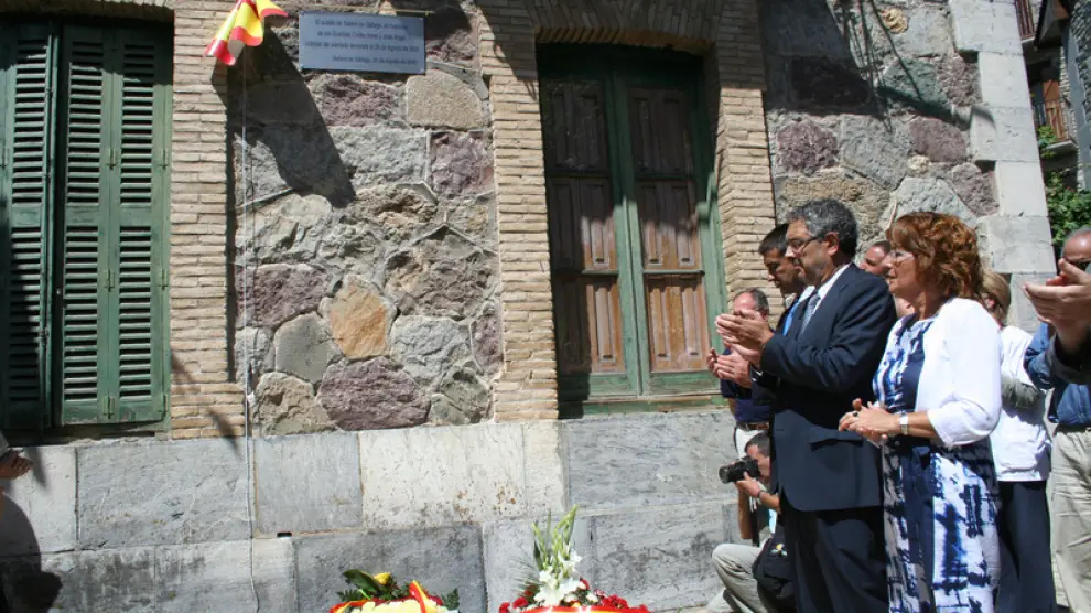 Una placa recordará a Irene Fernández Perea y José Ángel de Jesús Encinas