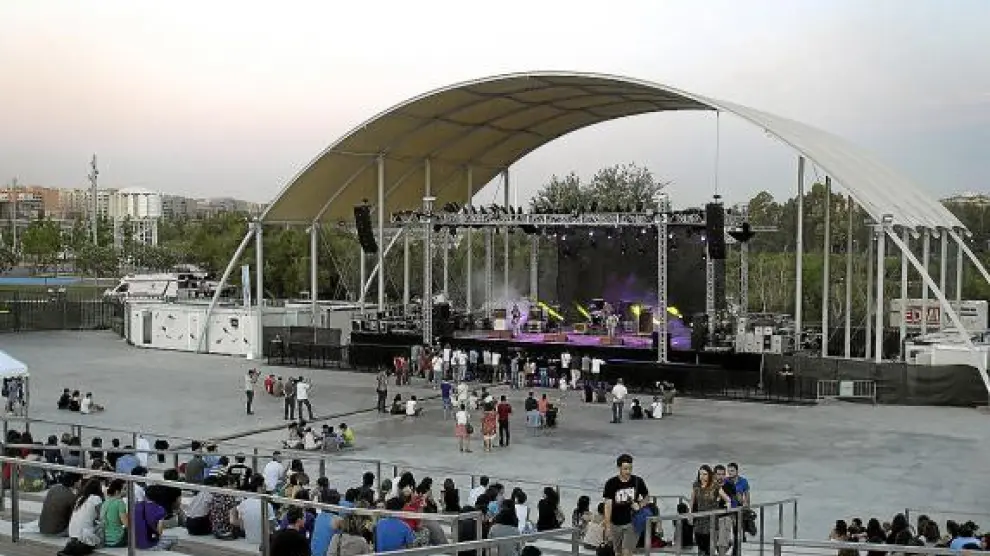 El Anfiteatro Ranillas, durante uno de los conciertos de los Festivales del Ebro 2010