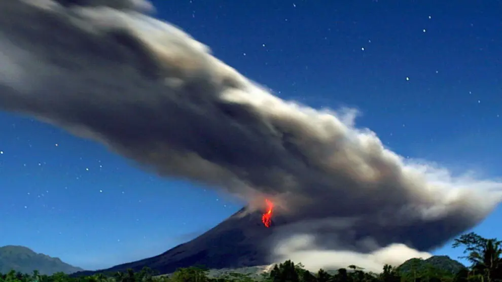 Un volcán indonesio