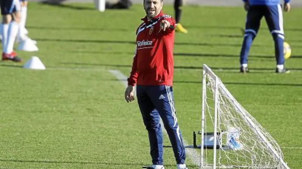 Nayim, durante su etapa como segundo entrenador del Real Zaragoza