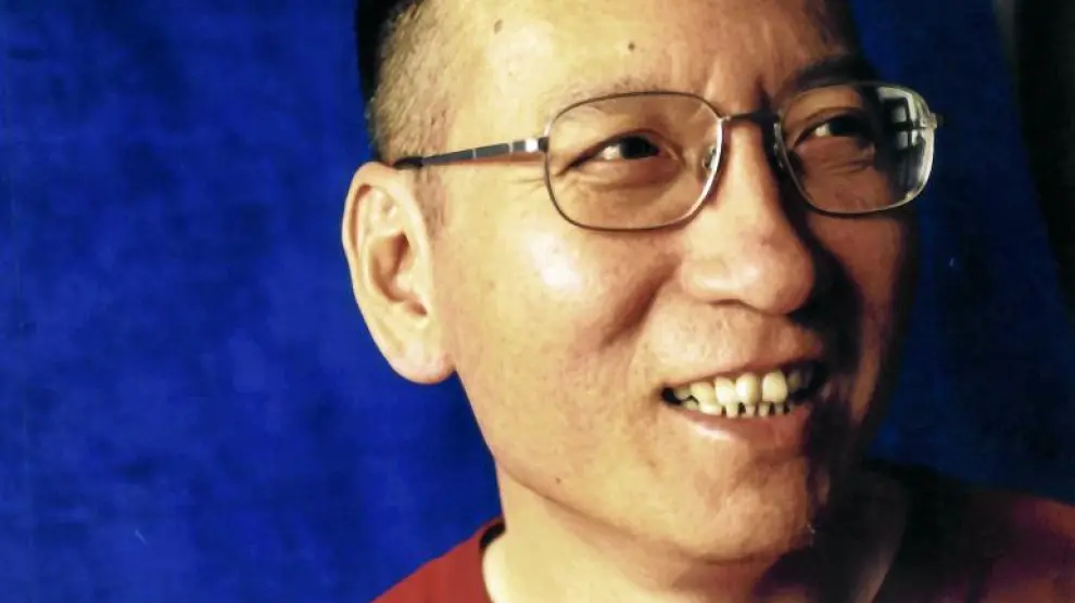Imagen de archivo, sin fechar, de Liu Xiaobo, el preso político chino al que se ha concedido el Premio Nobel de la Paz.