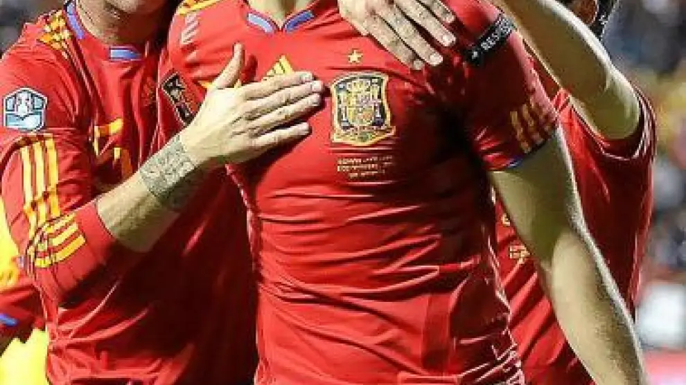Fernando Llorente celebra uno de sus goles ante Lituania.