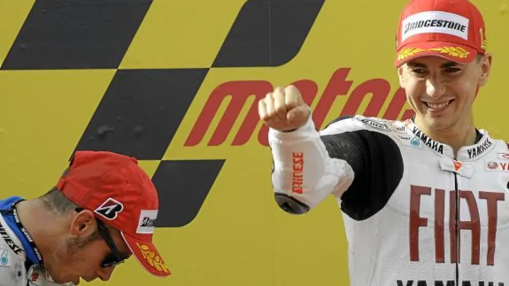 El campeón del Mundial de Moto GP superó a Rossi en Estoril y consiguió una nueva victoria.
