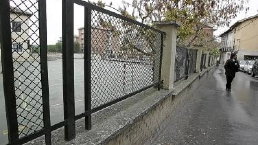 En algunos tramos la valla resulta accesible.