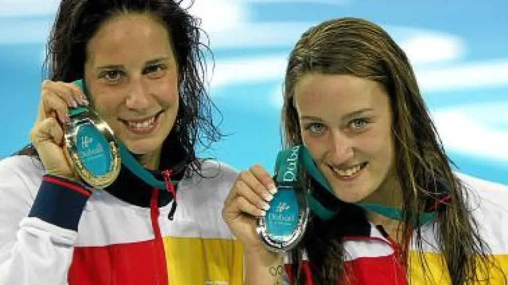 Erika Villaécija y Mireia Belmonte, oro y plata en 800.