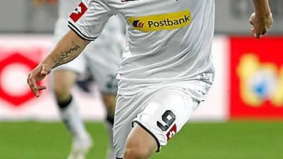 Raúl Bobadilla en un partido con el Borussia Moonchengladbach.