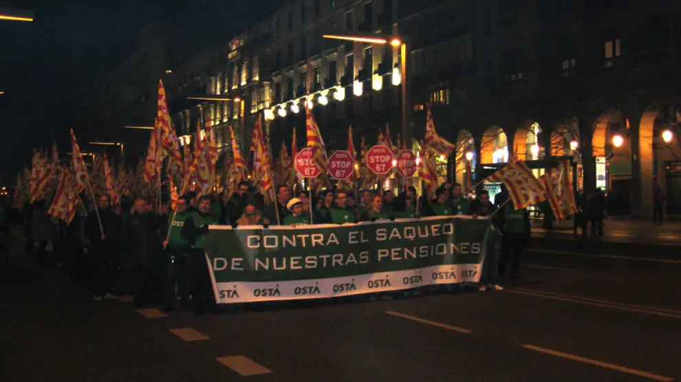La manifestación recorrió el centro de Zaragoza.