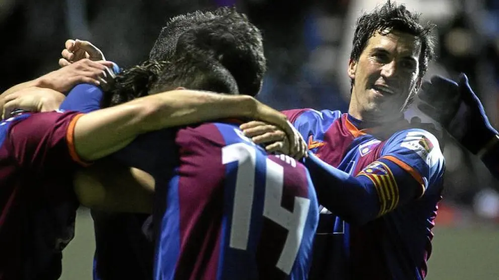 La cara de felicidad de Sorribas tras el gol conseguido in extremis por Camacho habla por si sola.