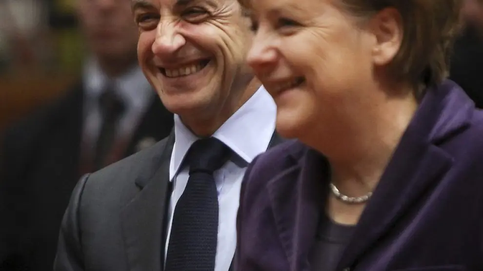 Merkel y Sarkozy, en Bruselas, en una cumbre europea