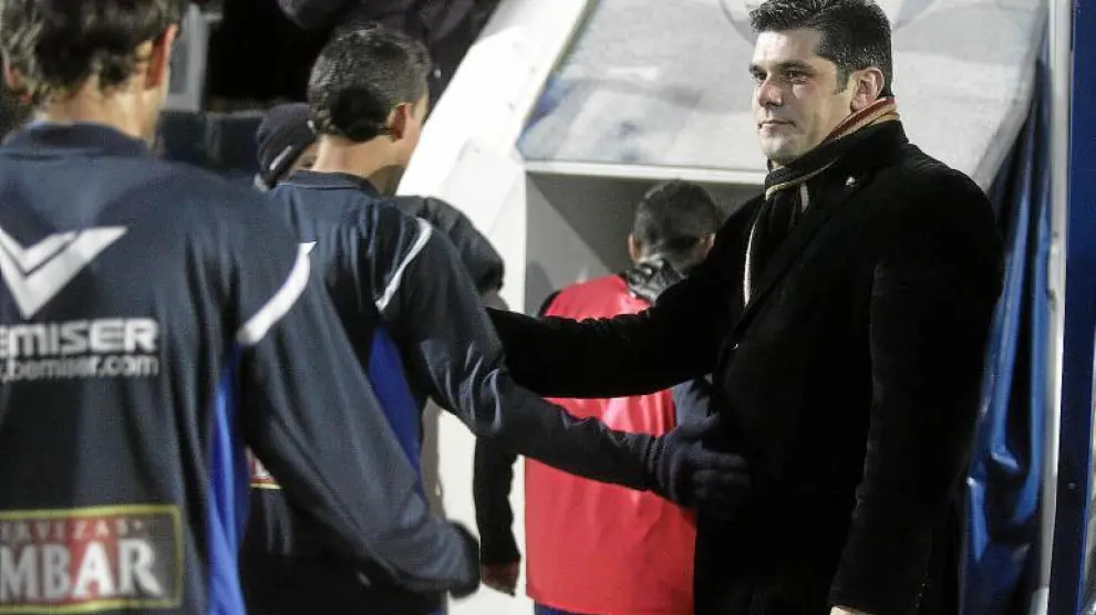 Losfablos saluda a los futbolistas a la conclusión del partido de hace dos meses contra el Granada.