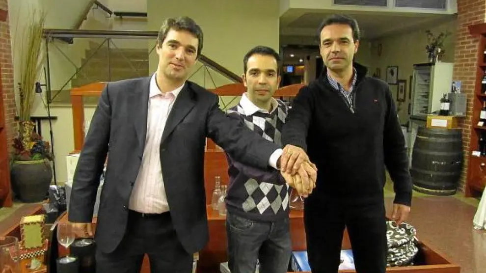 De izquierda a derecha, los candidatos del PAR en Barbastro, Monzón y Binéfar.