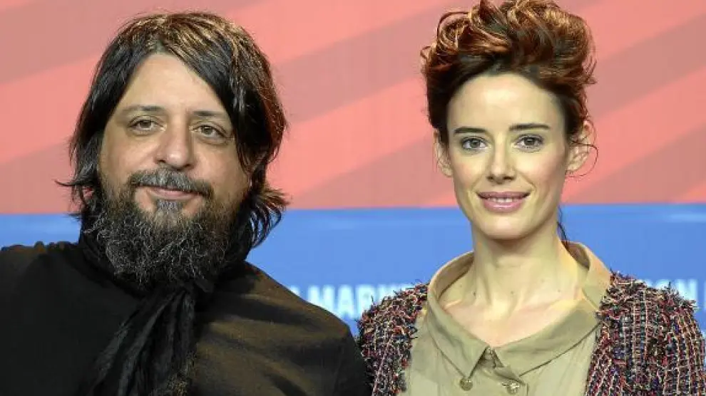 El director argentino Gustavo Taretto y la actriz española Pilar López de Ayala, ayer, en Berlín.