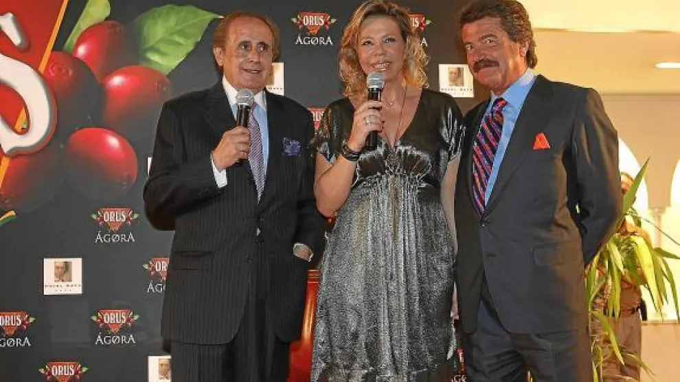 Jaime Peñafiel, Mari Cruz Soriano y José María Marco.
