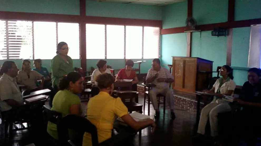Una clase de educación de adultos en León (Nicaragua)