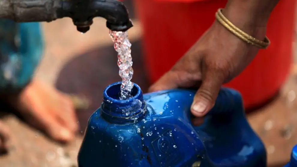Agua en Calcuta (India)