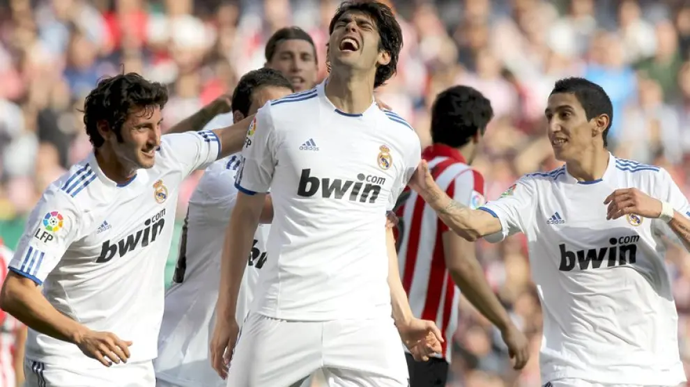 Kaká hizo dos goles de penalti