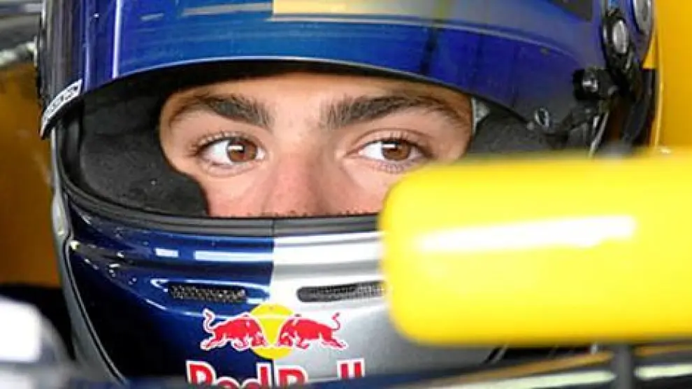 Carlos Sainz. que parte del exitoso programa Red Bull, es protagonista este fin de semana en Motorland Alcañiz.